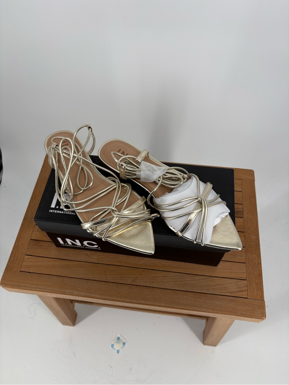 New INC Metallic Gold Strappy Pointed-Toe Flat Sandals SIZE 7.5M
